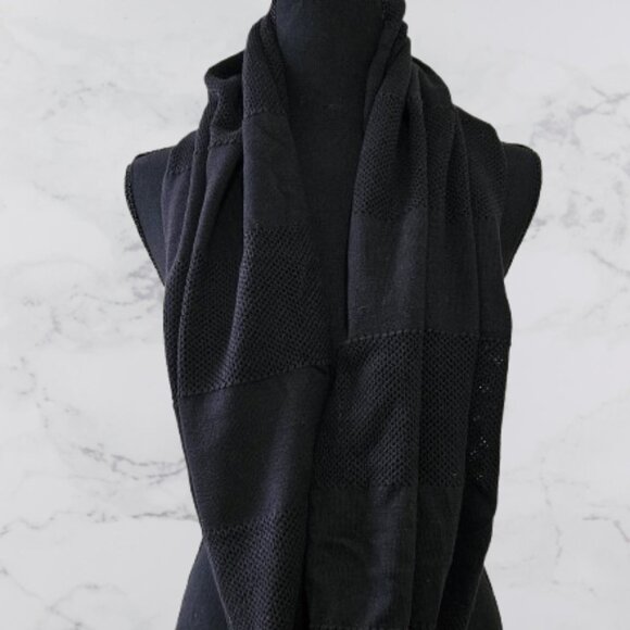 Lululemon Black Infinity Vinyasa Scarf - Picture 1 of 8